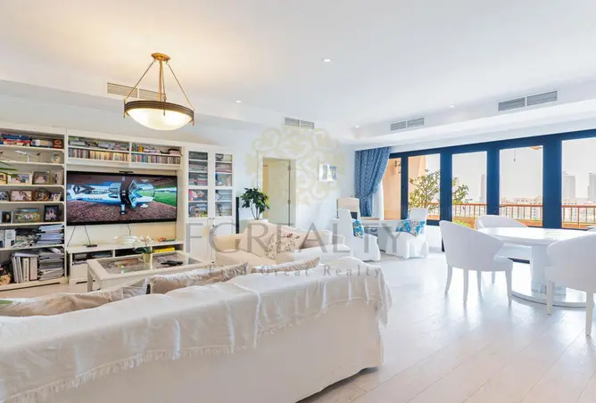 64421163 - Property Image 2