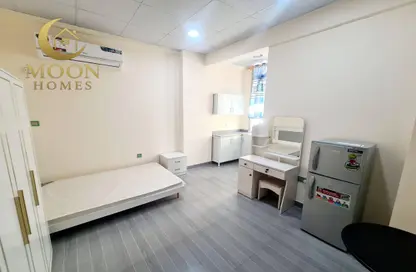 Apartment - Studio - 1 Bathroom for rent in Umm Ghwailina Comm - Umm Ghuwalina - Umm Ghuwailina - Doha Apartment - Studio - 1 Bathroom for rent in Umm Ghwailina Comm - Umm Ghuwalina - Umm Ghuwailina - Doha