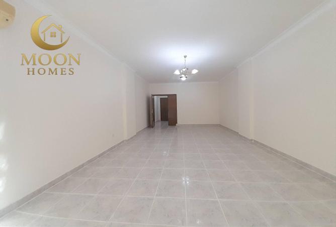 996302 - Property Image 2