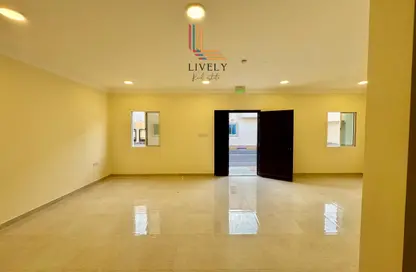 فيلا - 6 غرف نوم - 7 حمامات للايجار في الخيصة - الخيصة - أم صلال محمد