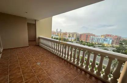 Apartment - 2 Bedrooms - 3 Bathrooms for rent in East Porto Drive - Porto Arabia - The Pearl Island - Doha