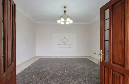 فيلا - 6 غرف نوم - 6 حمامات للايجار في منطقة مويثر - الريان - الدوحة