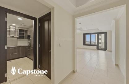 Apartment - 1 Bedroom - 2 Bathrooms for rent in West Porto Drive - Porto Arabia - The Pearl Island - Doha