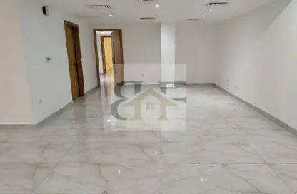 شقة - 3 غرف نوم - 3 حمامات للايجار في المنصورة - المنصورة - الدوحة