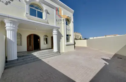 Villa - 5 Bedrooms - 6 Bathrooms for rent in OPT-TCHR - Al Gharrafa - Al Gharrafa - Doha