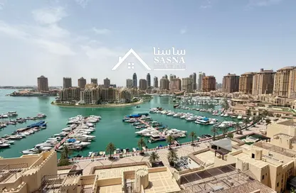 Apartment - 1 Bedroom - 2 Bathrooms for rent in Porto Arabia - The Pearl Island - Doha