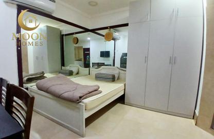 Apartment - Studio - 1 Bathroom for rent in Umm Ghuwailina 4 - Umm Ghuwailina - Doha