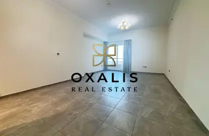 Apartment - 2 Bedrooms - 3 Bathrooms for rent in Marina Tower 23 - Marina District - Lusail