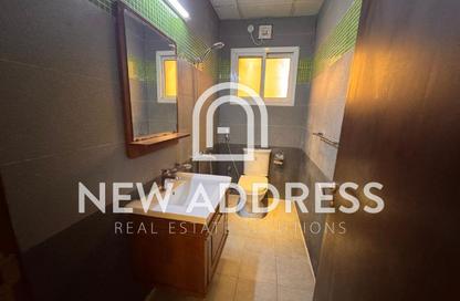 Apartment - 2 Bedrooms - 1 Bathroom for rent in Umm Ghuwailina - Doha