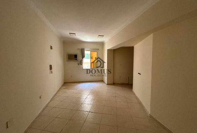 53426116 - Property Main Image