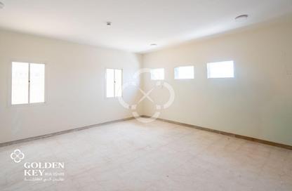 Labor Camp - Studio - 7+ for rent in Umm Salal Mahammad - Umm Salal City - Doha