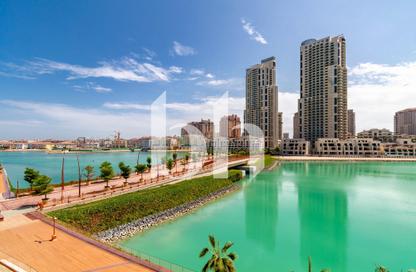 Apartment - 2 Bedrooms - 3 Bathrooms for rent in Crystal Residence - Gewan Island - The Pearl Island - Doha