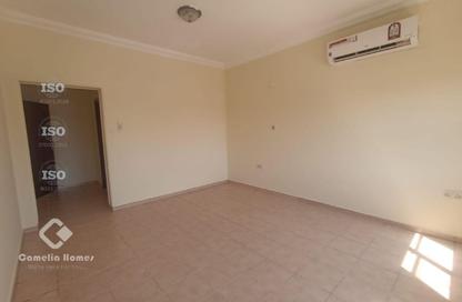 Villa - 5 - 5 for rent in Umm Al Seneem Street - Ain Khaled - Doha