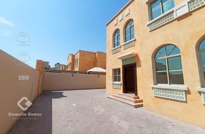 Villa - 5 - 5 for rent in Umm Al Seneem Street - Ain Khaled - Doha