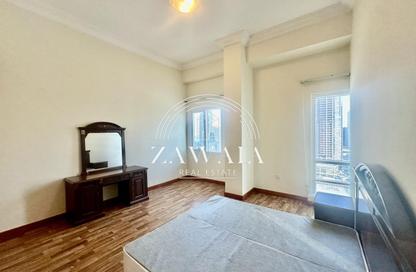 Apartment - 3 Bedrooms - 3 Bathrooms for rent in West Bay Tower - West Bay - West Bay - Doha