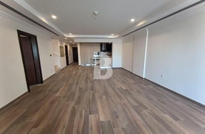 Apartment - 2 Bedrooms - 3 Bathrooms for rent in Al Mutahidah Tower - Viva Bahriyah - The Pearl Island - Doha