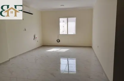 شقة - 2 غرف نوم - 2 حمامات للايجار في بن عمران - فريج بن عمران - الدوحة