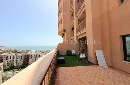 Apartment - 1 Bedroom - 2 Bathrooms for rent in West Porto Drive - Porto Arabia - The Pearl Island - Doha