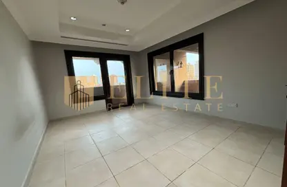 Apartment - 3 Bedrooms - 4 Bathrooms for rent in East Porto Drive - Porto Arabia - The Pearl Island - Doha