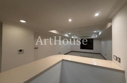 Apartment - 1 - 2 for rent in Porto Arabia - The Pearl Island - Doha
