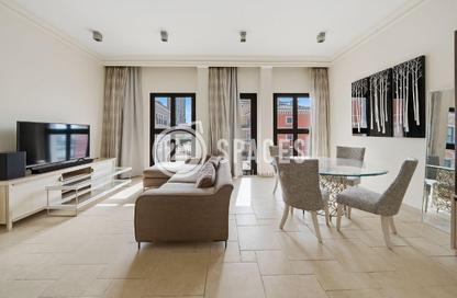 Apartment - 1 Bedroom - 2 Bathrooms for rent in Nobili - Qanat Quartier - The Pearl Island - Doha