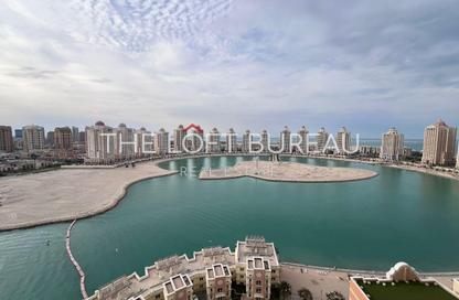 Apartment - 3 Bedrooms - 4 Bathrooms for rent in Viva West - Viva Bahriyah - The Pearl Island - Doha