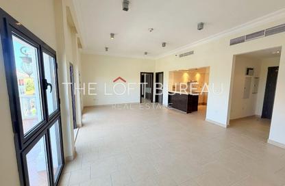 Apartment - 2 Bedrooms - 3 Bathrooms for rent in Murano - Qanat Quartier - The Pearl Island - Doha