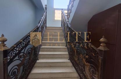 Villa - 5 - 5 for rent in Souk Al gharaffa - Al Gharrafa - Doha