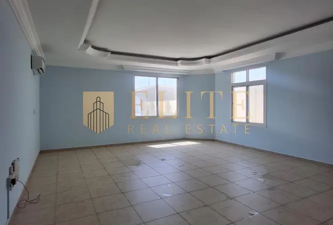 63585631 - Property Image 3