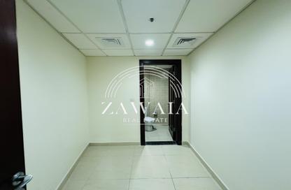 Apartment - 3 Bedrooms - 4 Bathrooms for rent in West Bay Tower - West Bay - West Bay - Doha