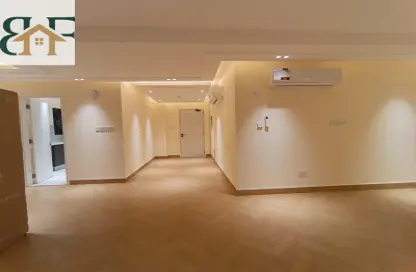 Apartment - 2 Bedrooms - 2 Bathrooms for rent in Al Nasr Street - Al Nasr - Doha