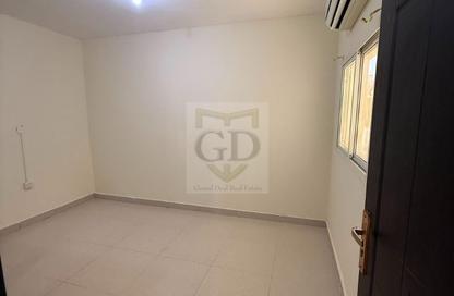 Apartment - 1 Bedroom - 1 Bathroom for rent in Onaiza - Onaiza - Doha