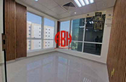 Office Space - Studio - 3 Bathrooms for rent in Musheireb Tower - Musheireb - Musheireb - Doha