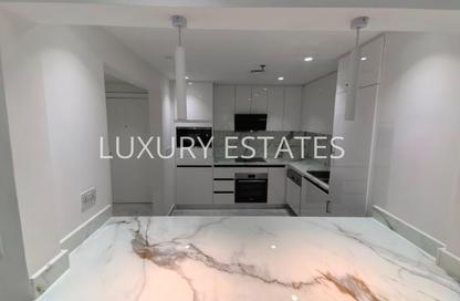 Apartment - 2 Bedrooms - 3 Bathrooms for sale in East Porto Drive - Porto Arabia - The Pearl Island - Doha Apartment - 2 Bedrooms - 3 Bathrooms for sale in East Porto Drive - Porto Arabia - The Pearl Island - Doha