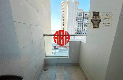 Apartment - 2 Bedrooms - 3 Bathrooms for rent in Rivan Building - Al Erkyah City - Lusail