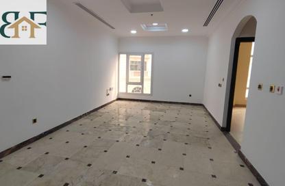 Apartment - 1 Bedroom - 2 Bathrooms for rent in Al Nasr Street - Al Nasr - Doha