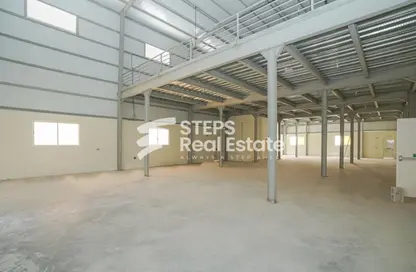 مخزن - استوديو للايجار في شارع الصناعية الشرقي - بركة العوامر - الوكرة