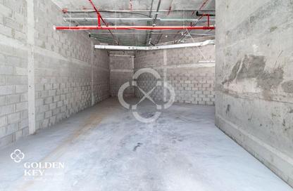 Show Room - Studio for rent in Marina Residences 195 - Marina District - Lusail
