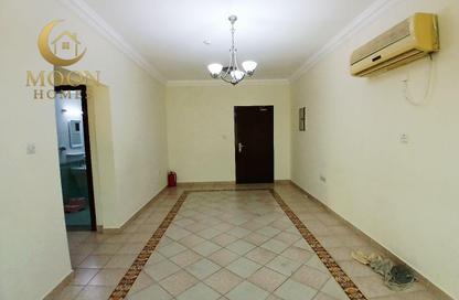 Apartment - 2 Bedrooms - 2 Bathrooms for rent in Salaja Street - Doha Al Jadeed - Doha