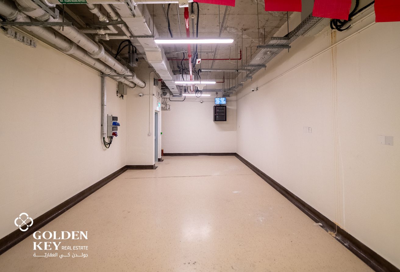 Retail Shop for Rent in Yacht Club Metro Station