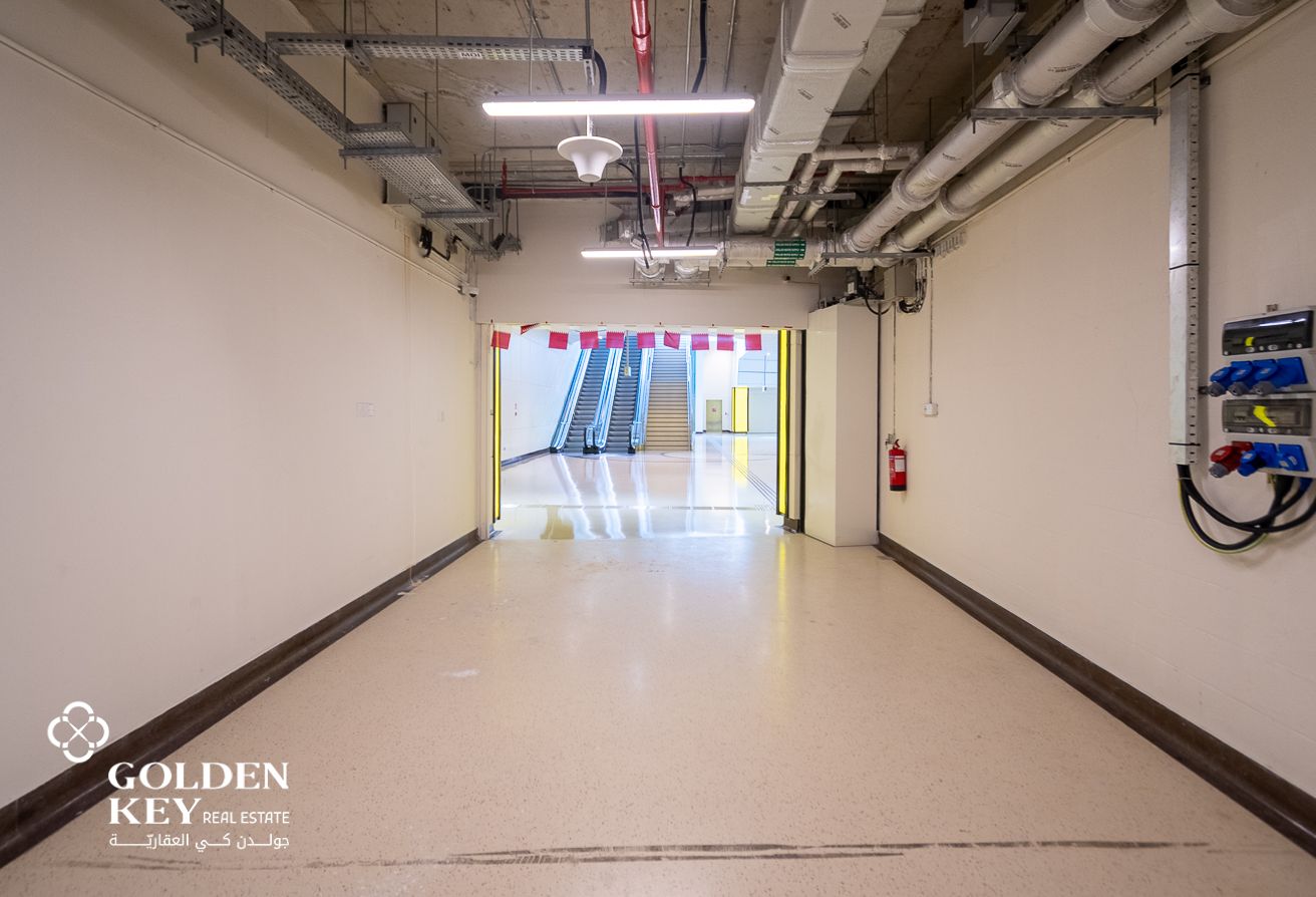 Retail Shop for Rent in Yacht Club Metro Station