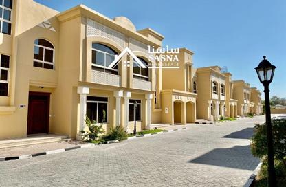 مجمع سكني - 4 غرف نوم - 4 حمامات للايجار في مريخ - المريخ - الدوحة