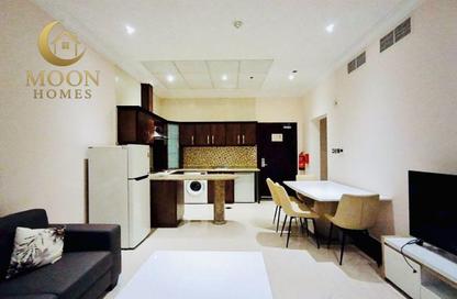 Apartment - 1 Bedroom - 2 Bathrooms for rent in Umm Ghuwailina 4 - Umm Ghuwailina - Doha