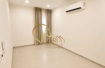 Whole Building - 2 Bedrooms - 2 Bathrooms for sale in Umm Ghwailina Comm - Umm Ghuwalina - Umm Ghuwailina - Doha