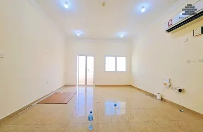 Apartment - 2 Bedrooms - 3 Bathrooms for rent in Bin Omran 35 - Fereej Bin Omran - Doha