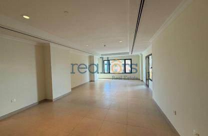 Apartment - 1 Bedroom - 2 Bathrooms for rent in East Porto Drive - Porto Arabia - The Pearl Island - Doha