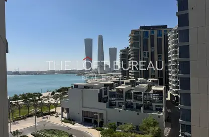 Apartment - 2 Bedrooms - 3 Bathrooms for sale in Seef Lusail Tower 1 - Seef Lusail - Lusail City - Lusail