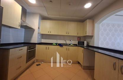 Apartment - 1 Bedroom - 2 Bathrooms for rent in East Porto Drive - Porto Arabia - The Pearl Island - Doha