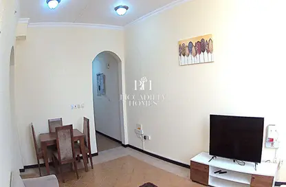 Apartment - 2 Bedrooms - 2 Bathrooms for rent in Musheireb Apartments - Musheireb - Doha