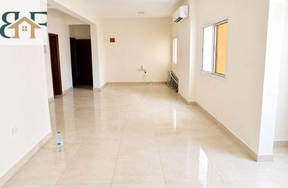 Apartment - 3 Bedrooms - 3 Bathrooms for rent in Al Mansoura - Al Mansoura - Doha